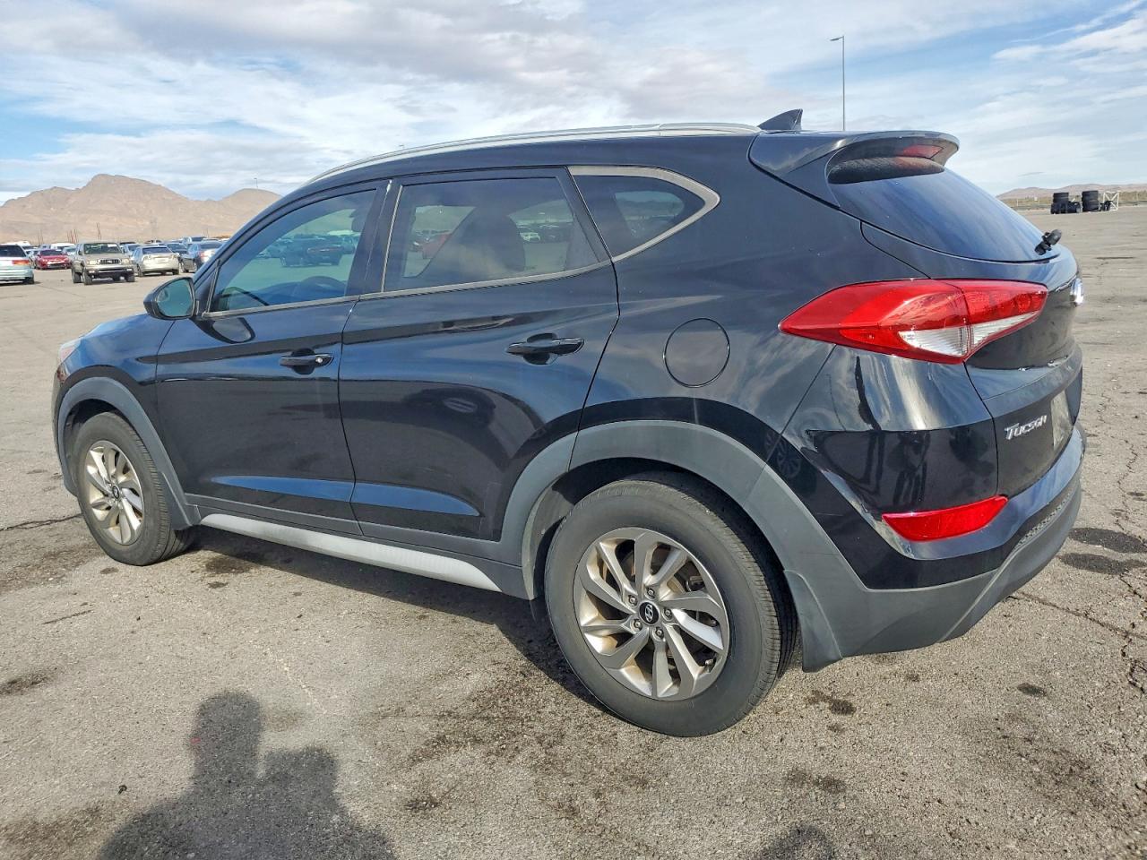 2018 HYUNDAI TUCSON SEL photo 2