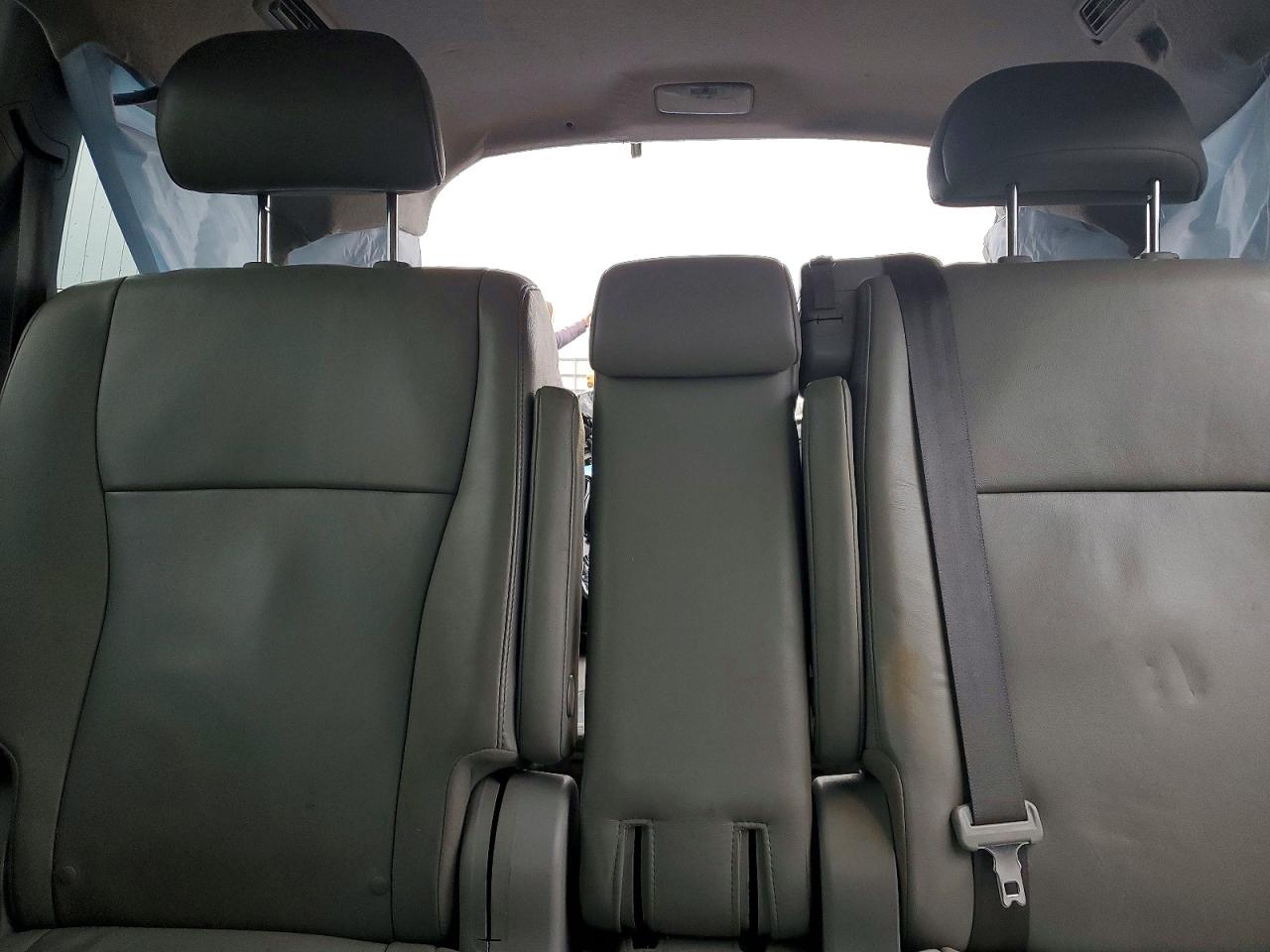 2013 TOYOTA HIGHLANDER BASE photo 10