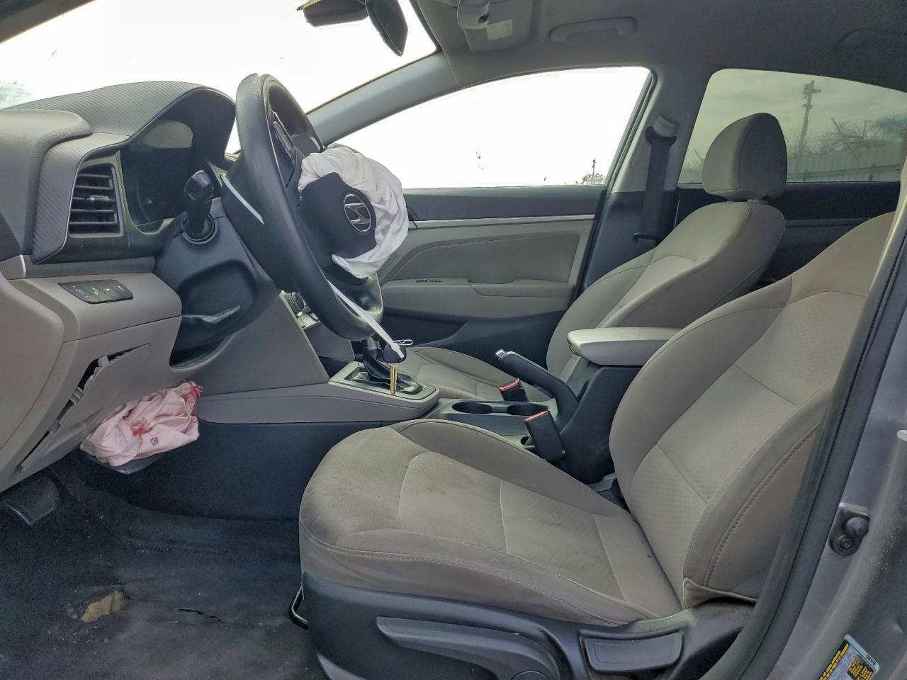 2019 HYUNDAI ELANTRA SEL photo 7