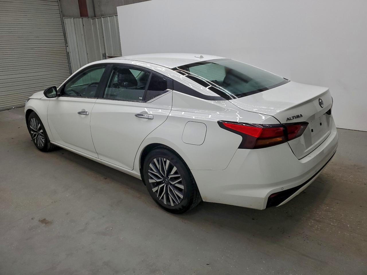 2025 NISSAN ALTIMA SV photo 4
