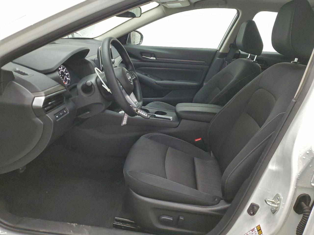 2025 NISSAN ALTIMA SV photo 19