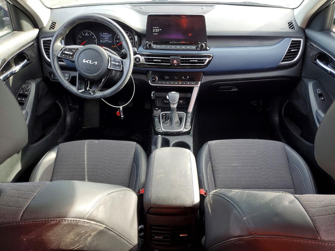 2023 KIA SELTOS S photo 15
