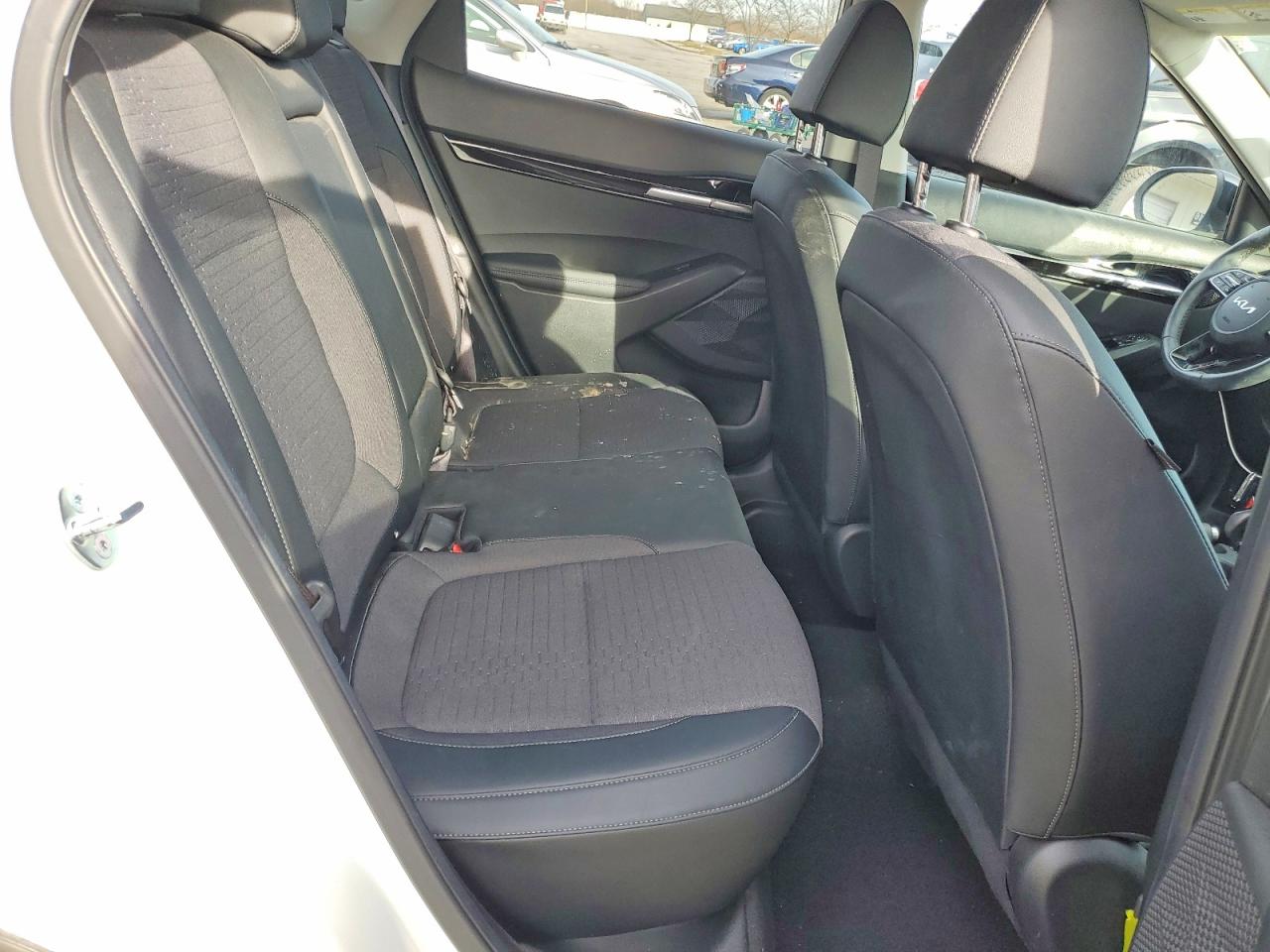 2023 KIA SELTOS S photo 19