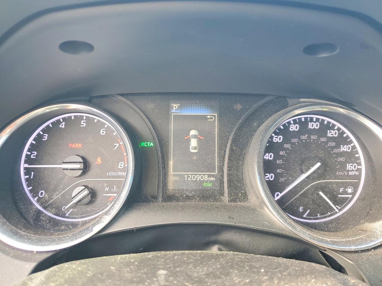 2019 TOYOTA CAMRY L photo 9