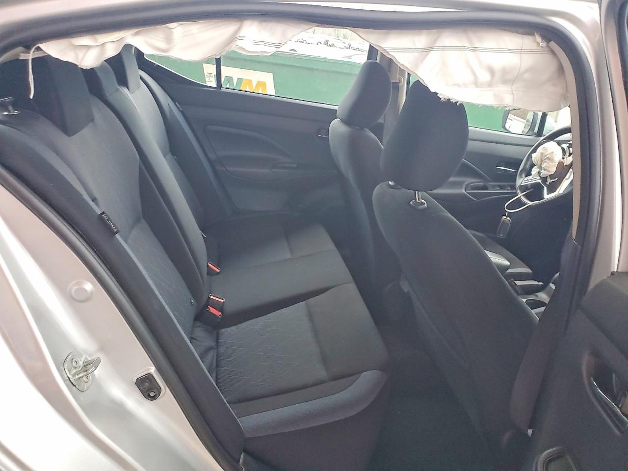 2025 NISSAN VERSA SV photo 10