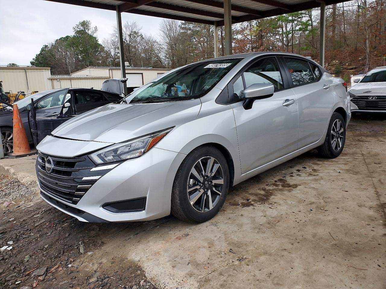 2025 NISSAN VERSA