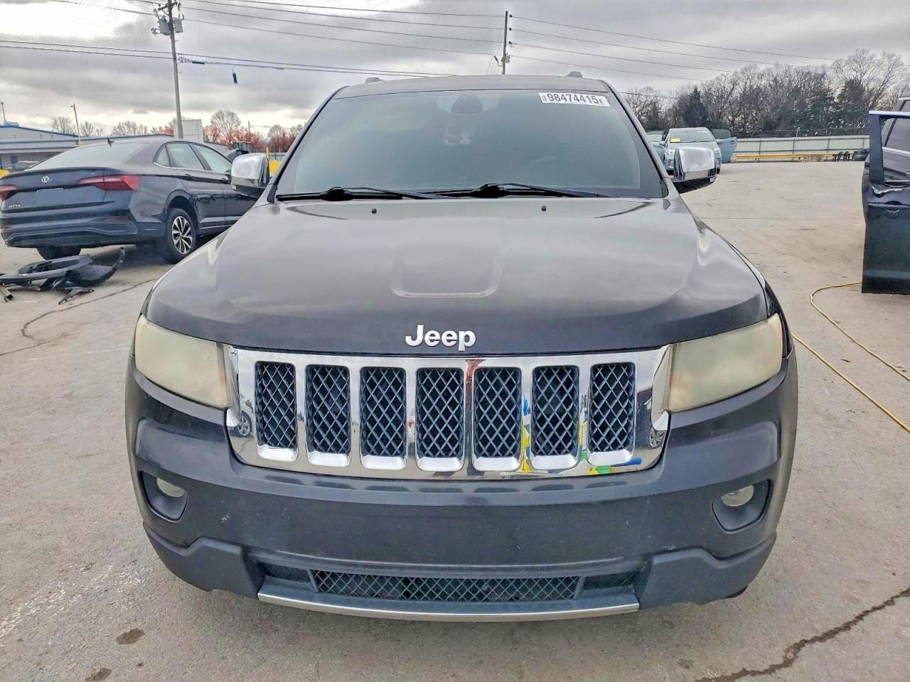 2011 JEEP GRAND CHEROKEE OVERLAND photo 9