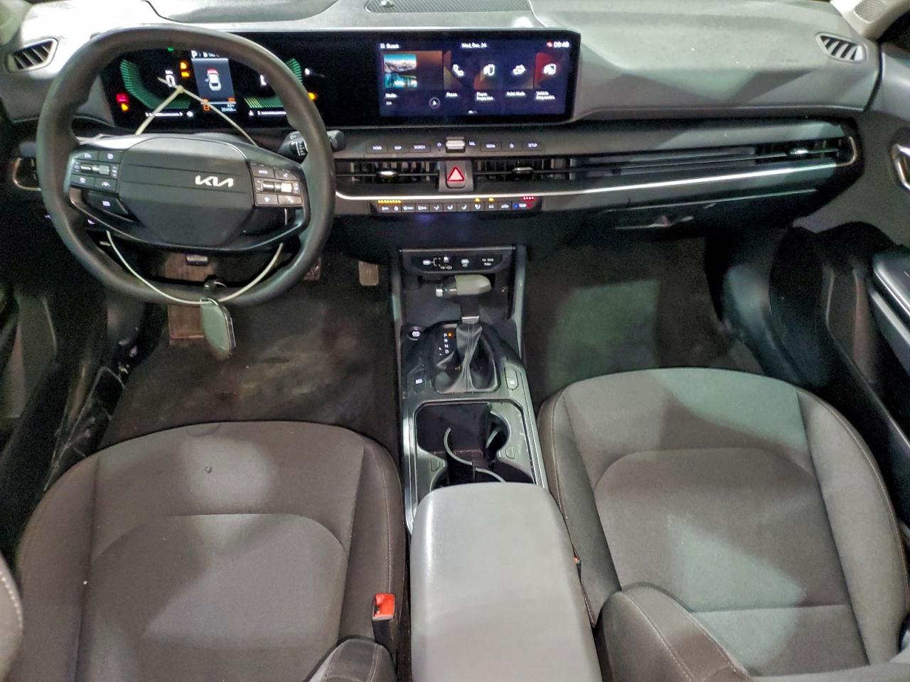 2025 KIA K4 LX photo 8