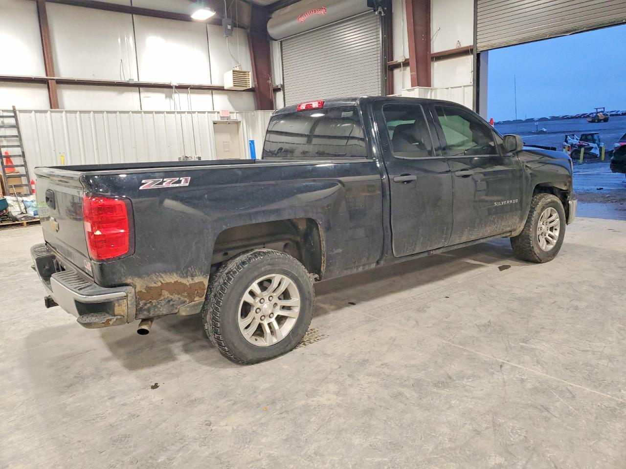 2014 CHEVROLET SILVERADO K1500 LT photo 3