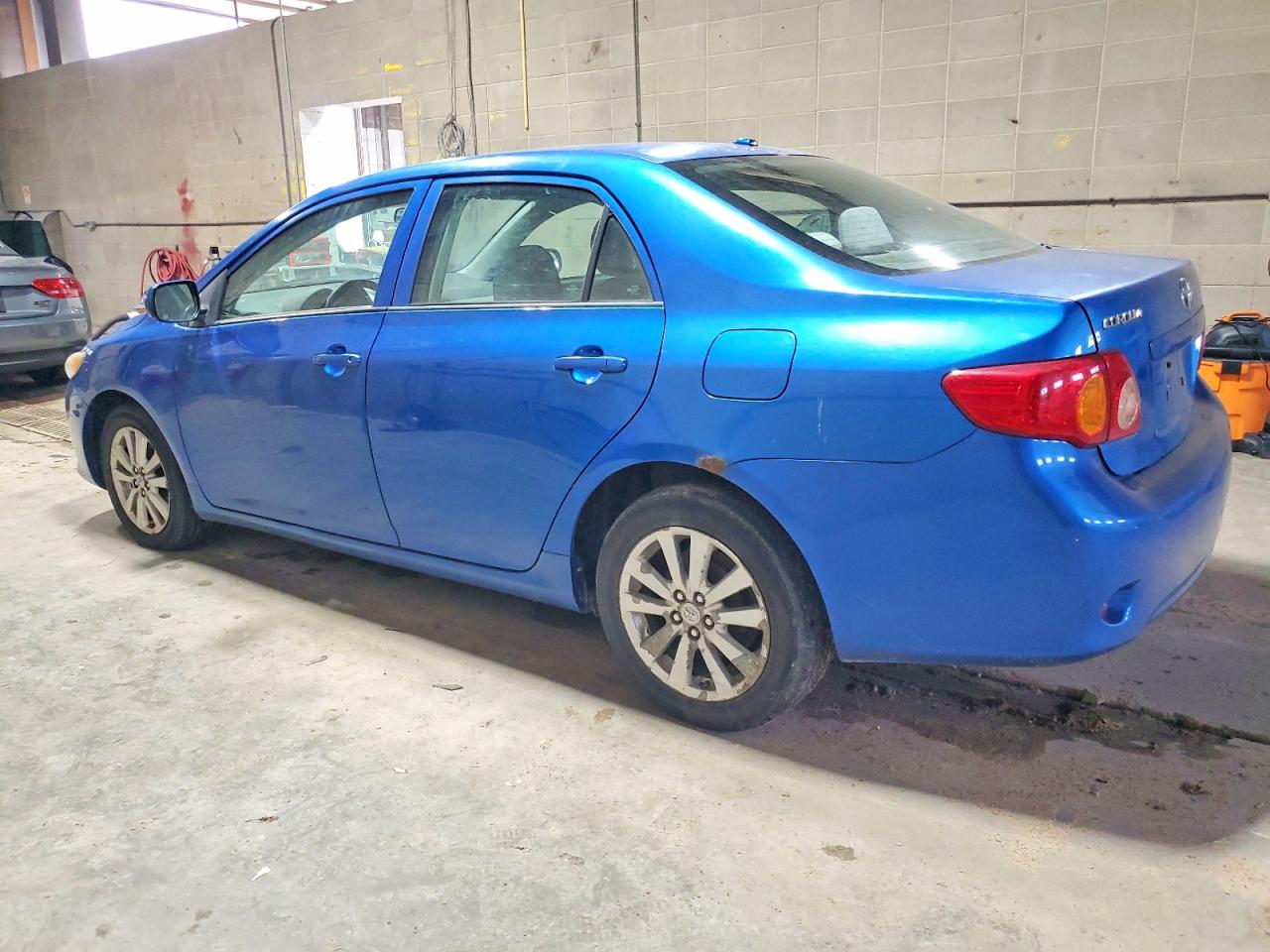 2009 TOYOTA COROLLA BASE photo 3