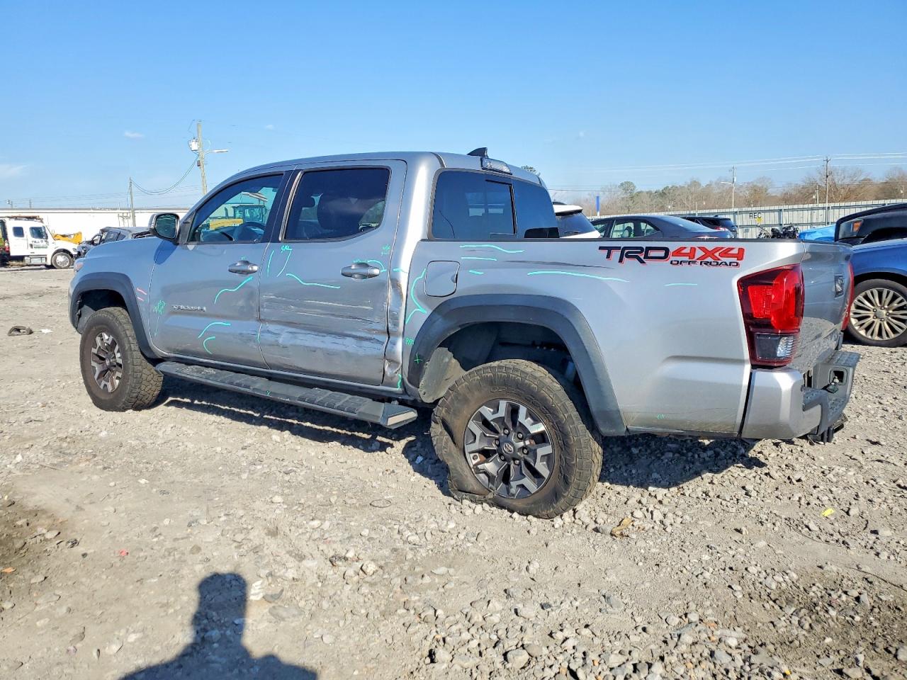 2019 TOYOTA TACOMA DOUBLE CAB photo 2