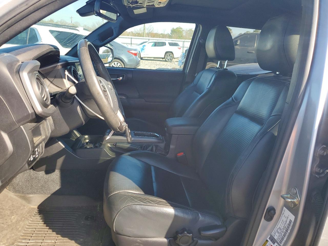 2019 TOYOTA TACOMA DOUBLE CAB photo 7