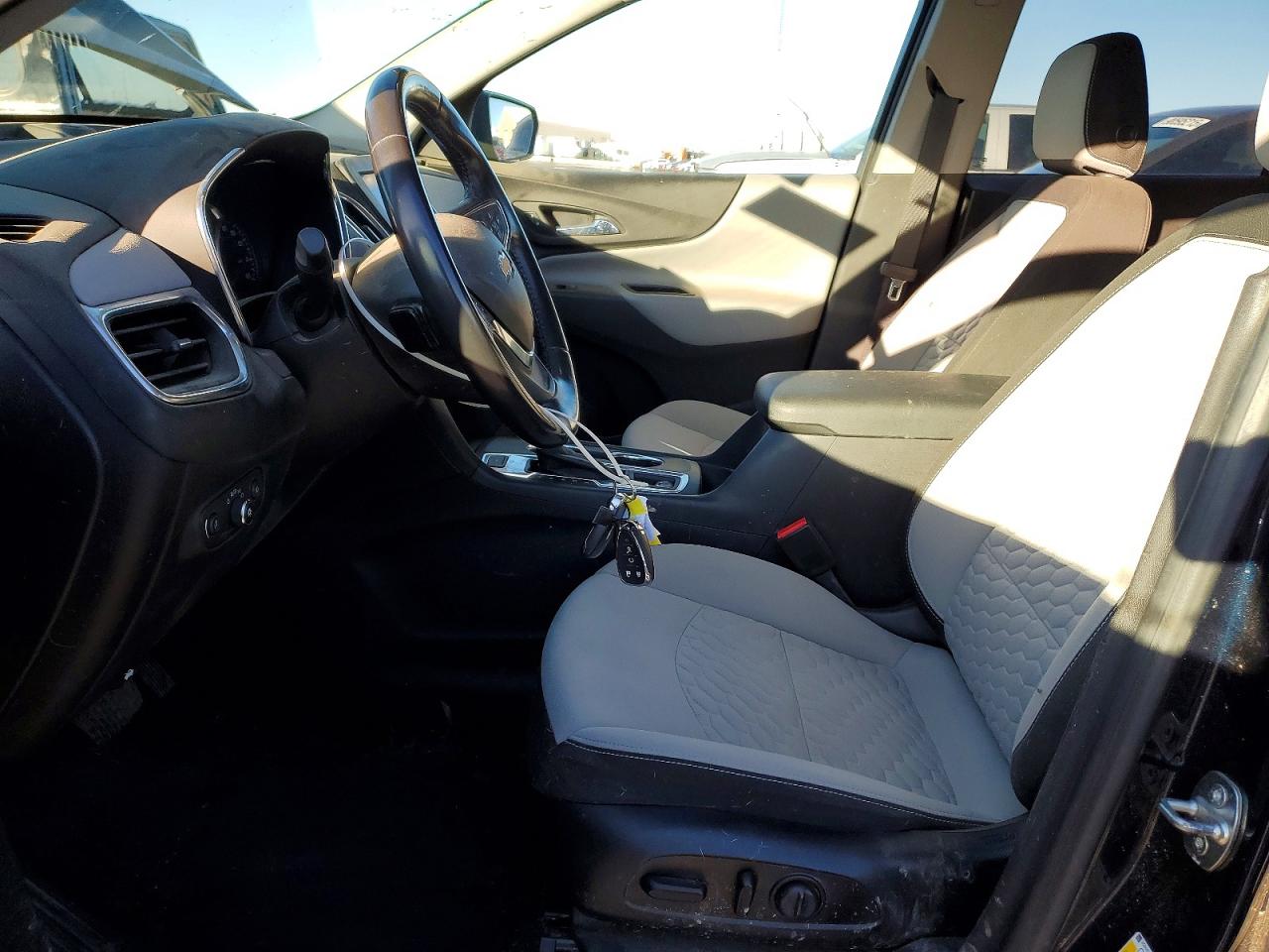 2021 CHEVROLET EQUINOX LT photo 19
