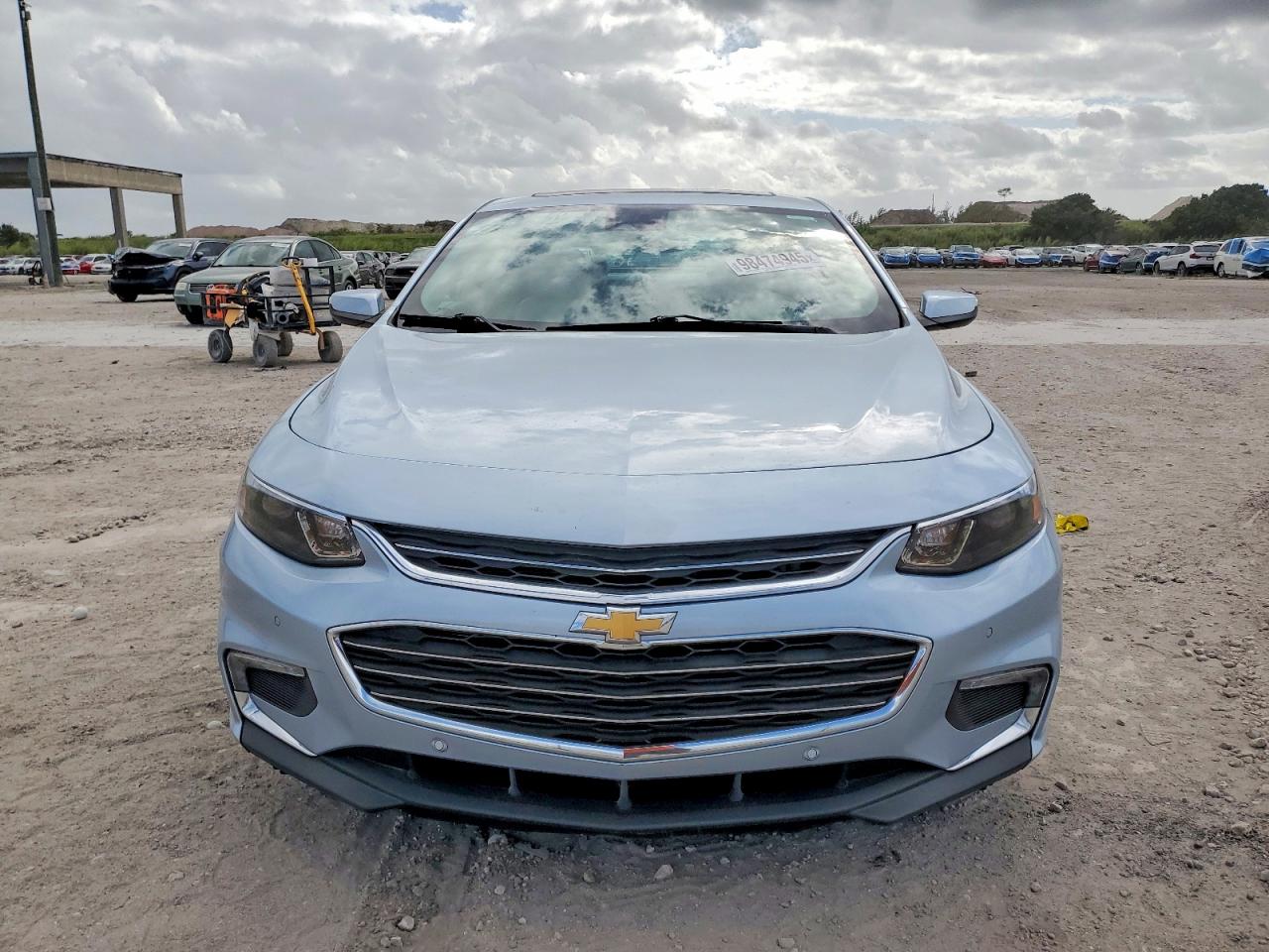 2017 CHEVROLET MALIBU PREMIER photo 5