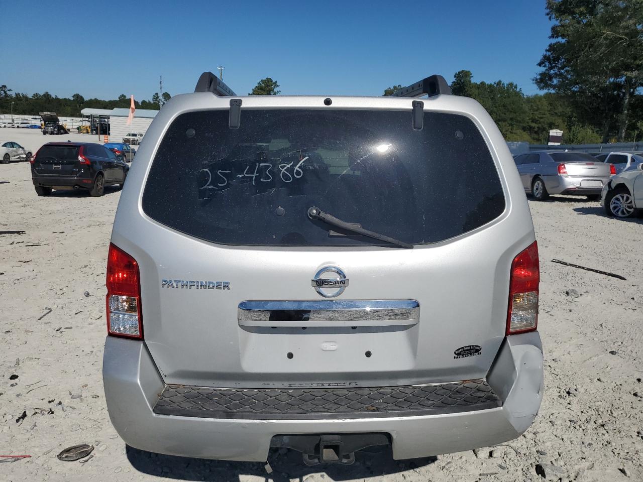2012 NISSAN PATHFINDER S photo 6