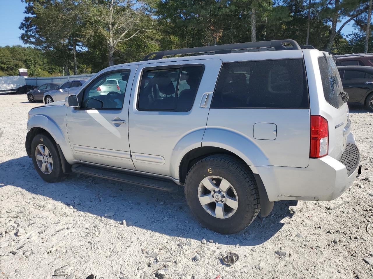 2012 NISSAN PATHFINDER S photo 2