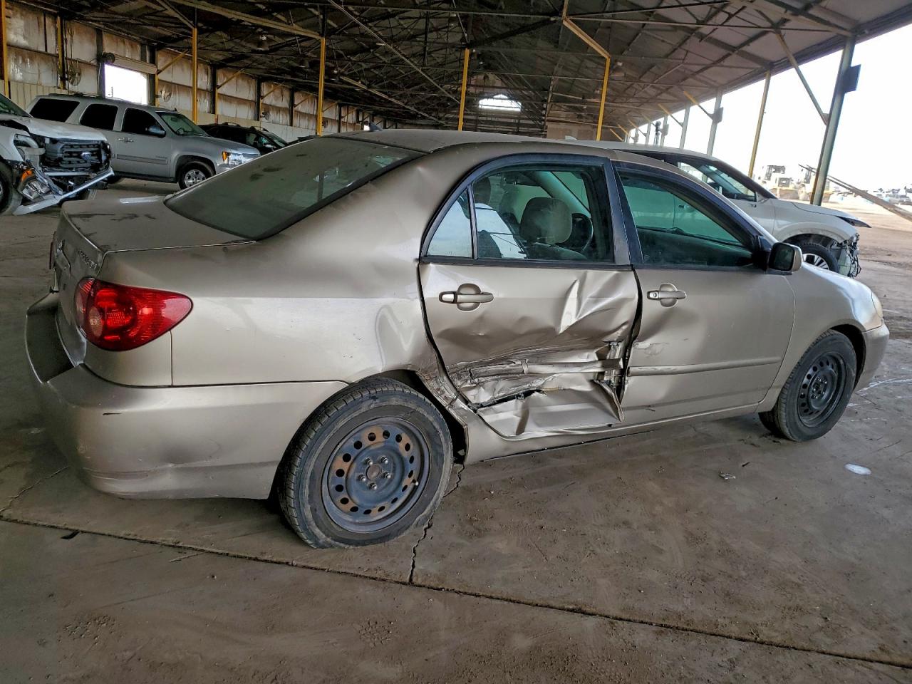 2005 TOYOTA COROLLA CE photo 3