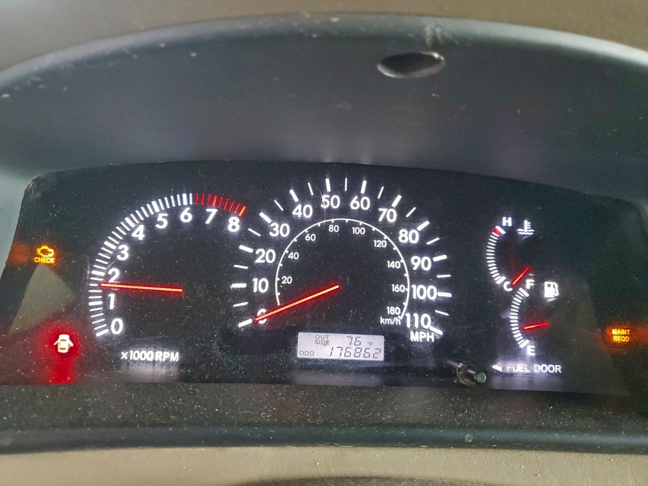 2005 TOYOTA COROLLA CE photo 9