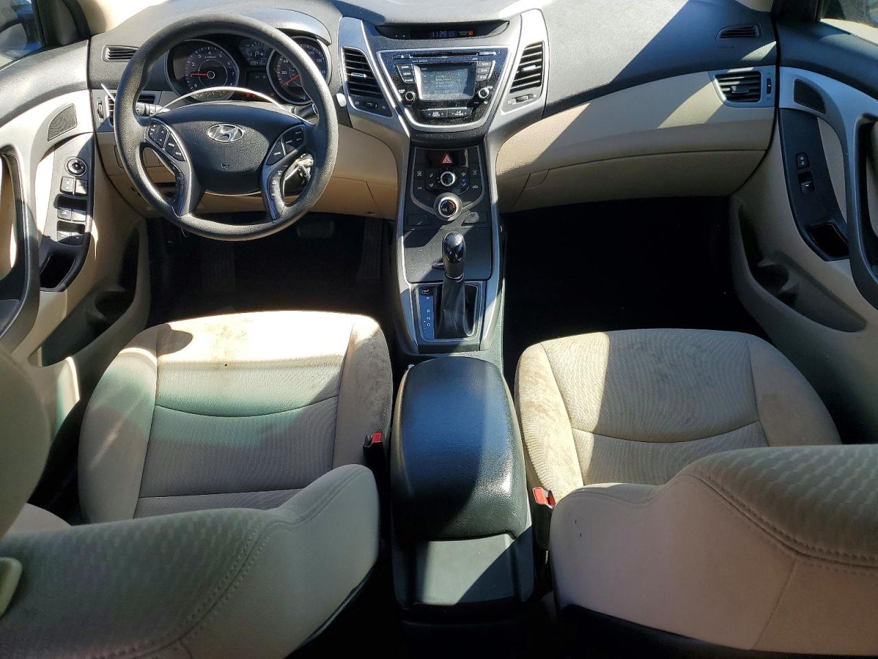 2015 HYUNDAI ELANTRA SE photo 8