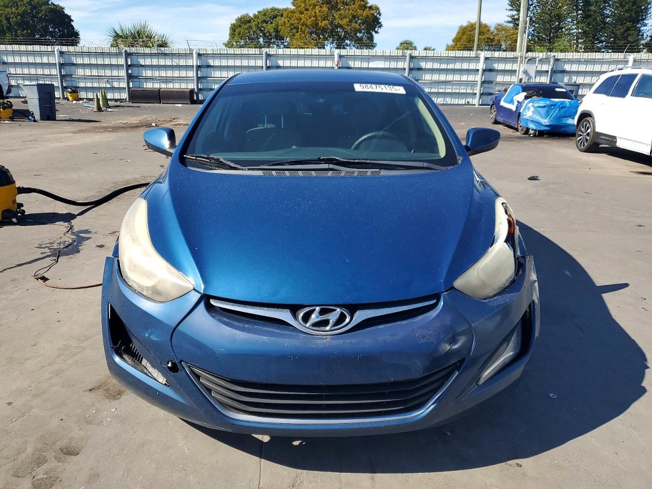 2015 HYUNDAI ELANTRA SE photo 5