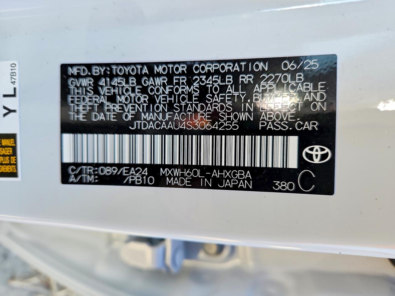 2025 TOYOTA PRIUS LE photo 12