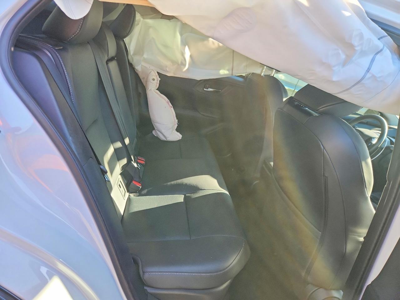 2025 TOYOTA PRIUS LE photo 10