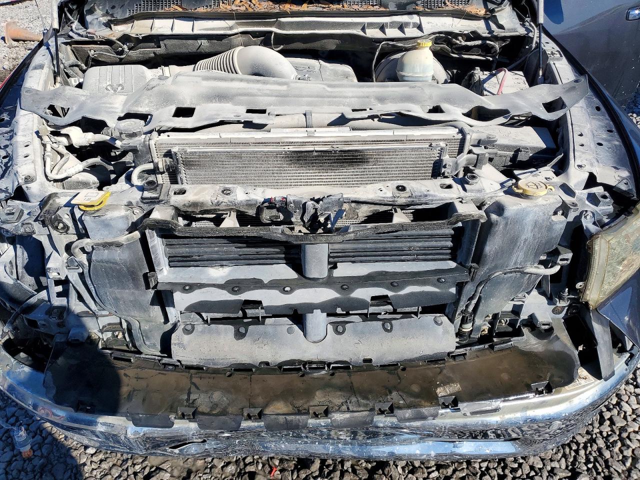 2015 RAM 1500 SLT photo 11