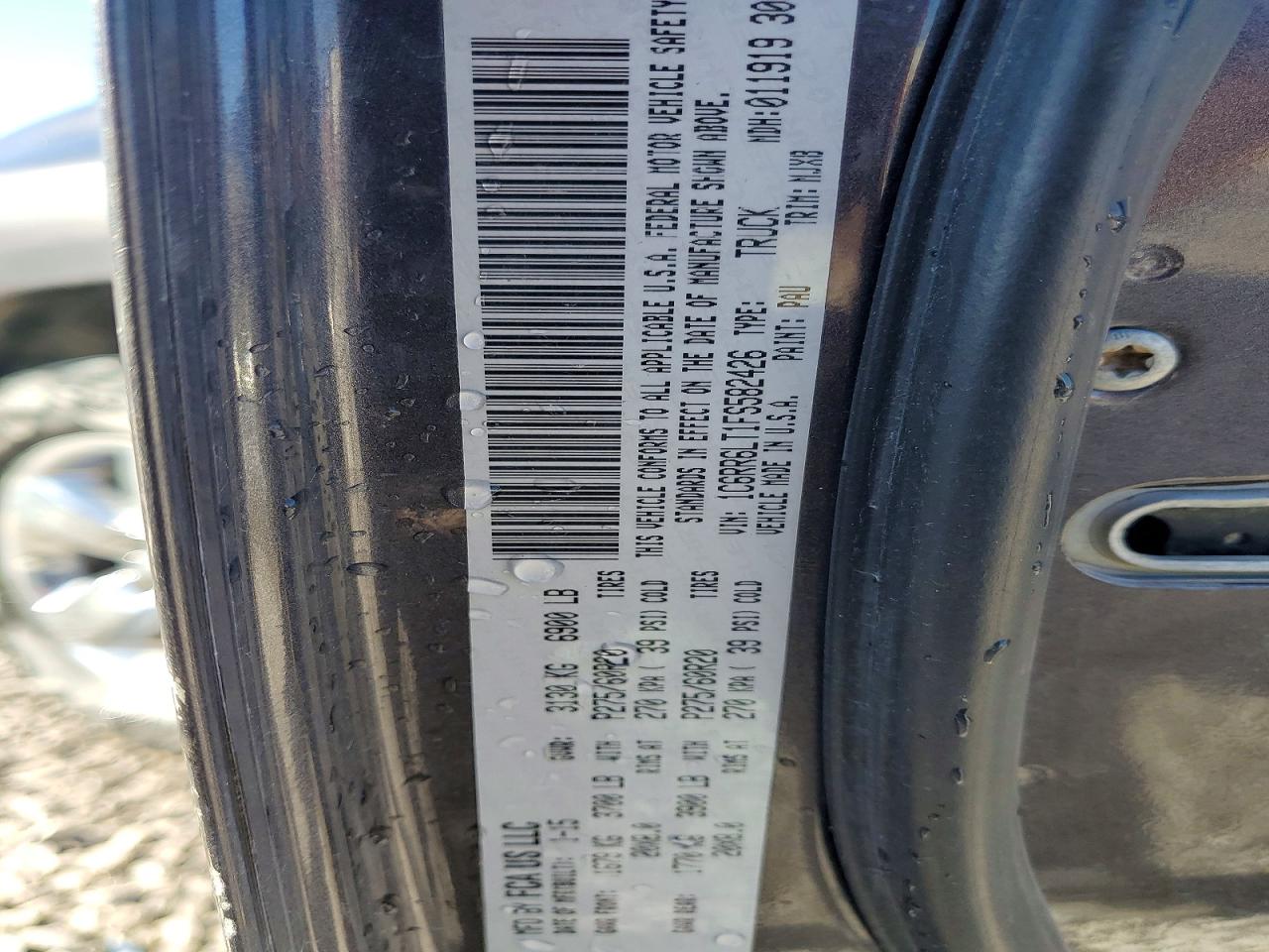 2015 RAM 1500 SLT photo 13