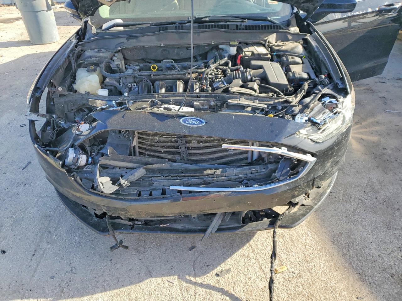 2018 FORD FUSION SE photo 11