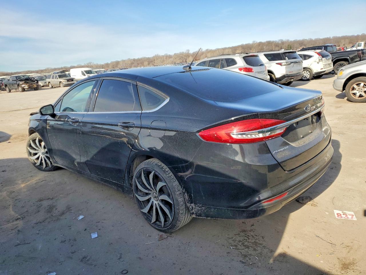 2018 FORD FUSION SE photo 2
