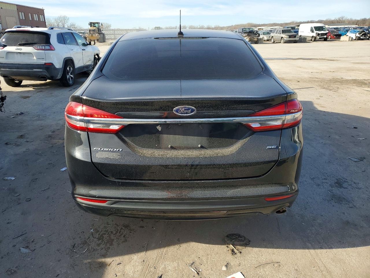 2018 FORD FUSION SE photo 6