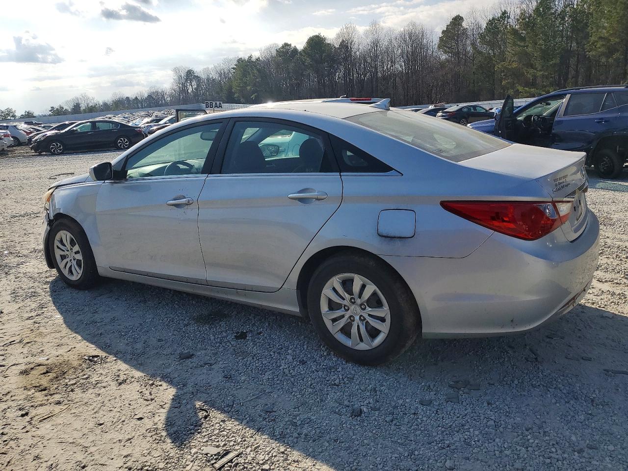 2011 HYUNDAI SONATA GLS photo 2