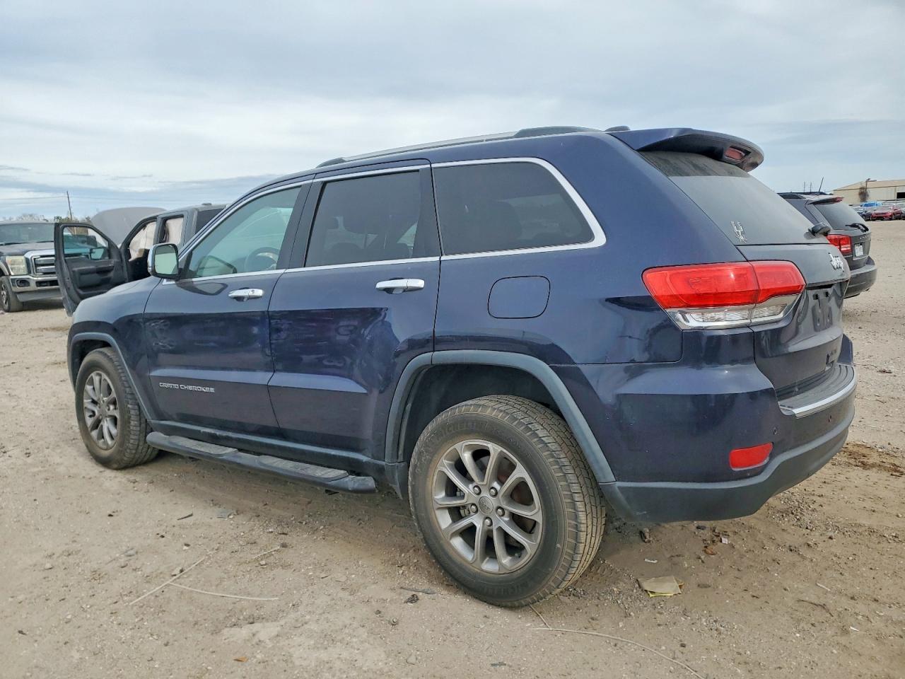 2015 JEEP GRAND CHEROKEE LIMITED photo 2