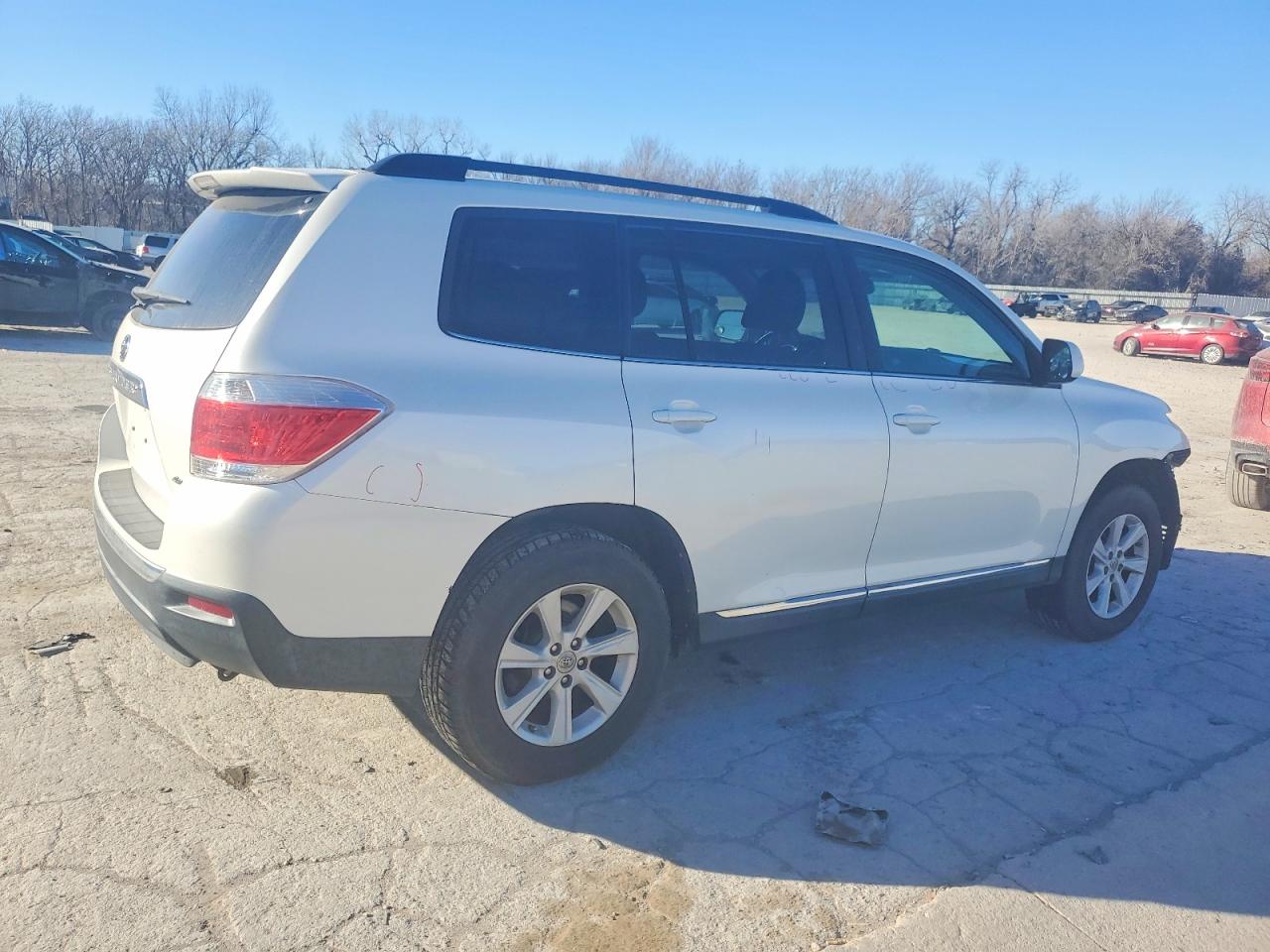 2012 TOYOTA HIGHLANDER BASE photo 3