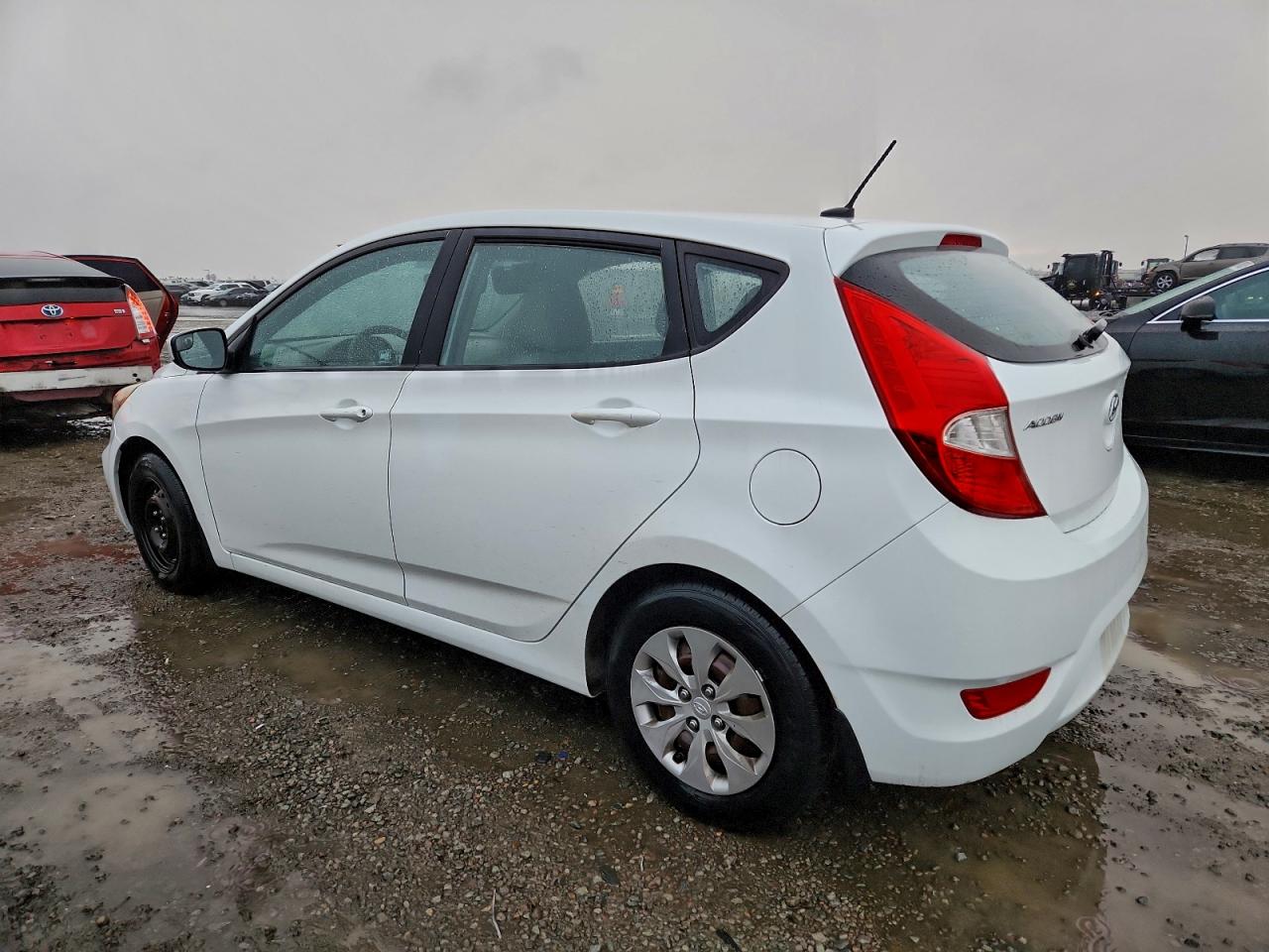 2016 HYUNDAI ACCENT SE photo 4