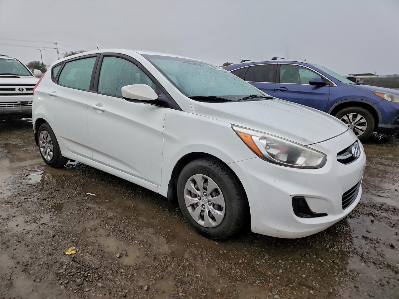 2016 HYUNDAI ACCENT SE photo 10