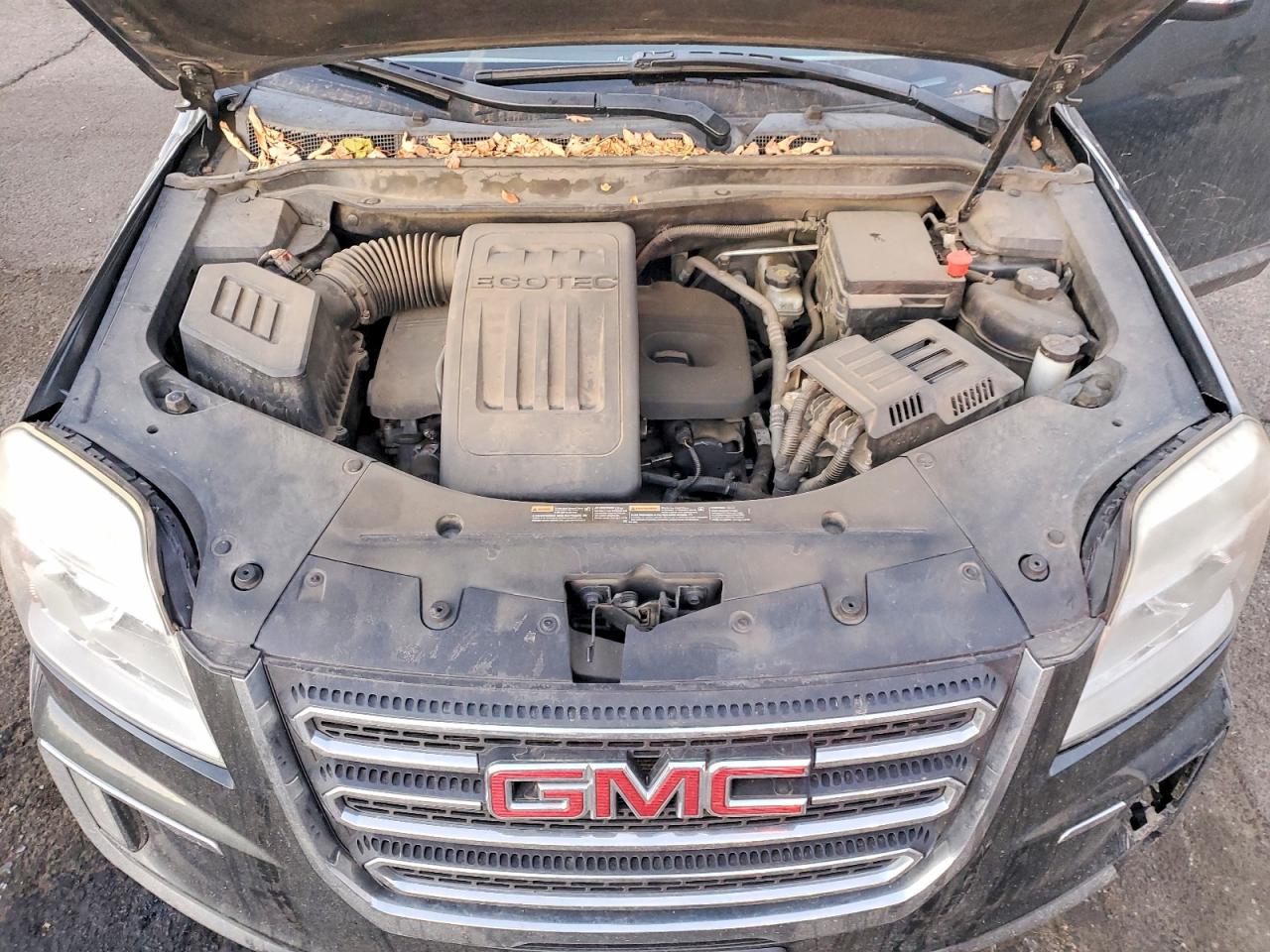 2017 GMC TERRAIN SLT photo 11