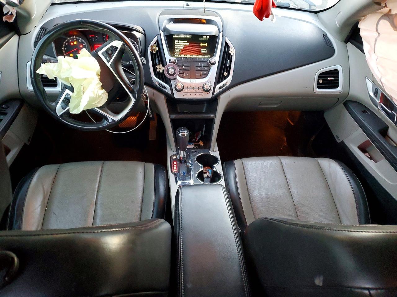 2017 GMC TERRAIN SLT photo 8