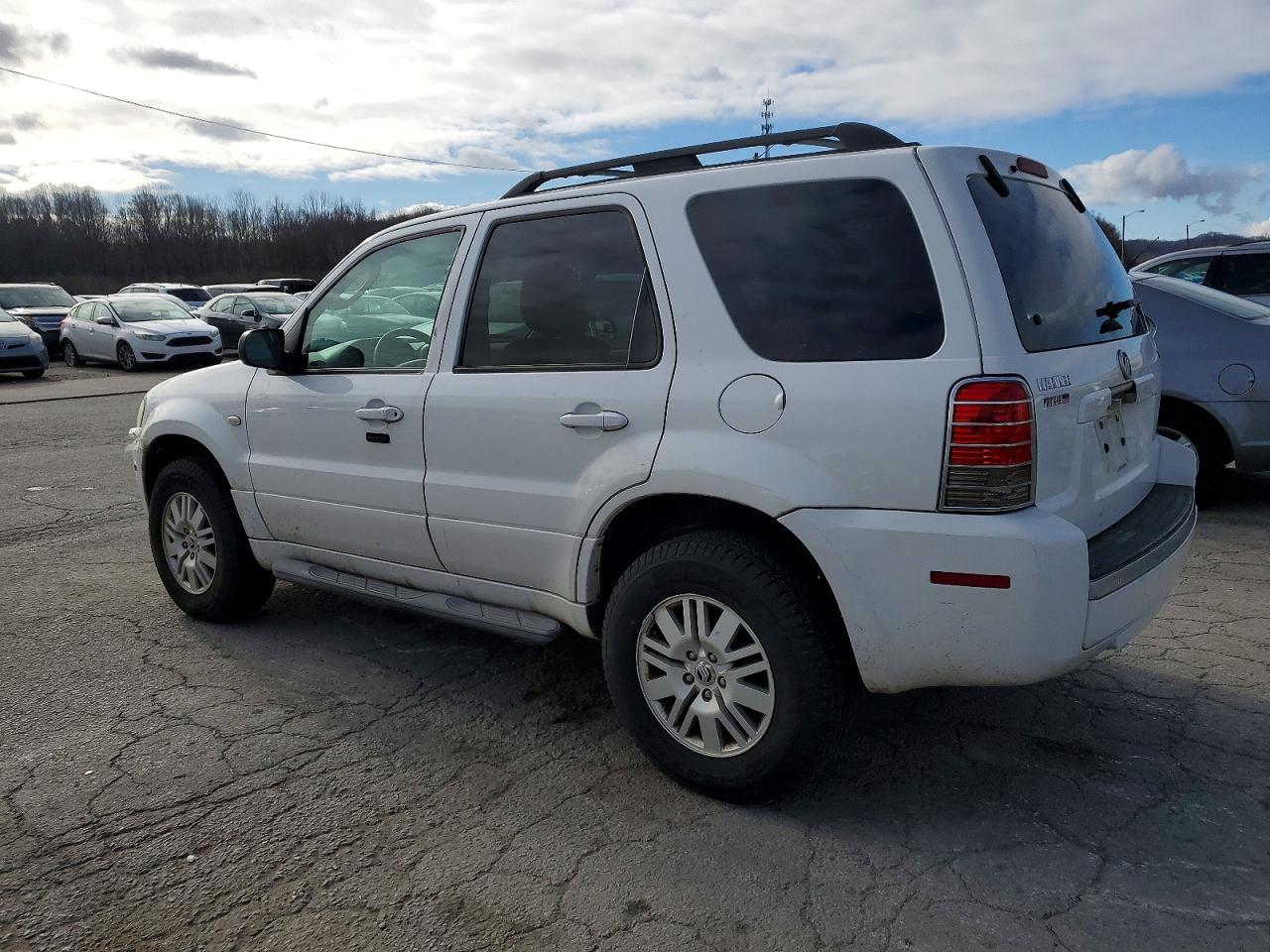 2006 MERCURY MARINER photo 2