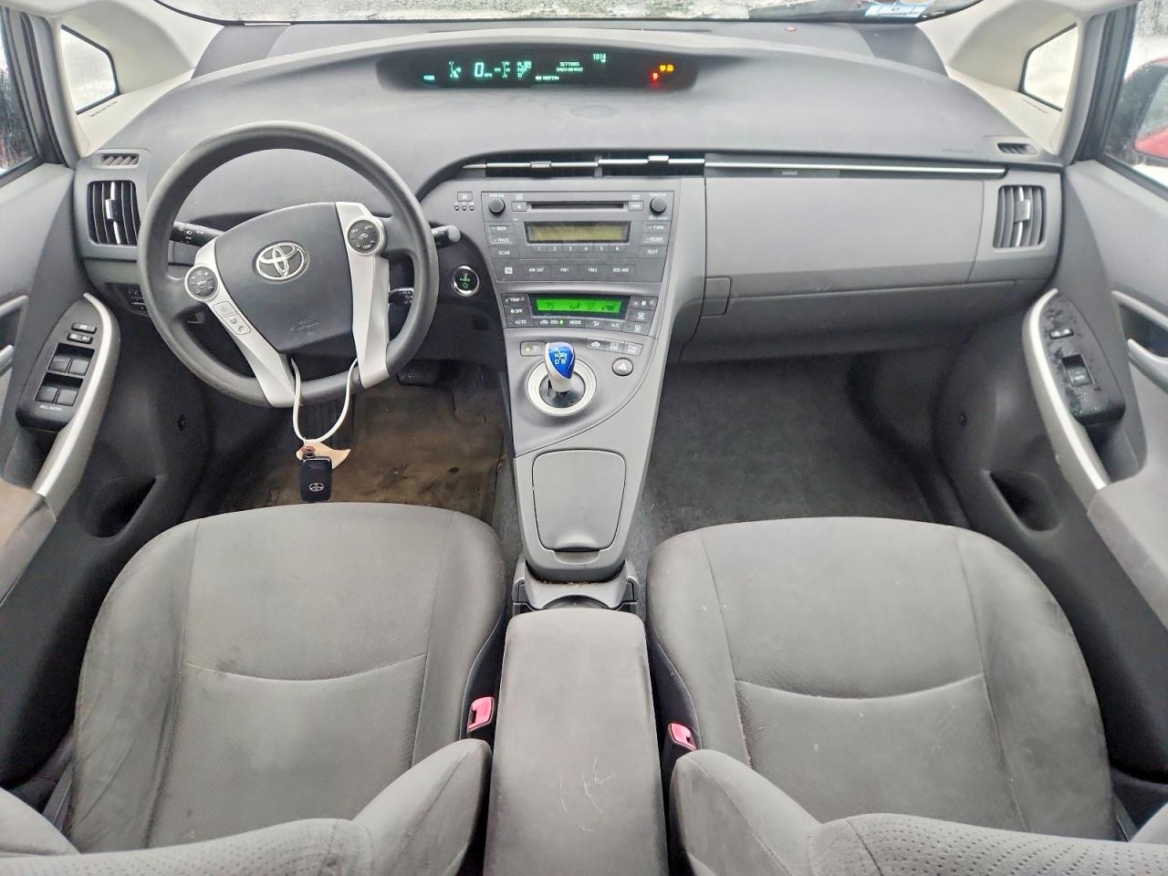 2010 TOYOTA PRIUS photo 22