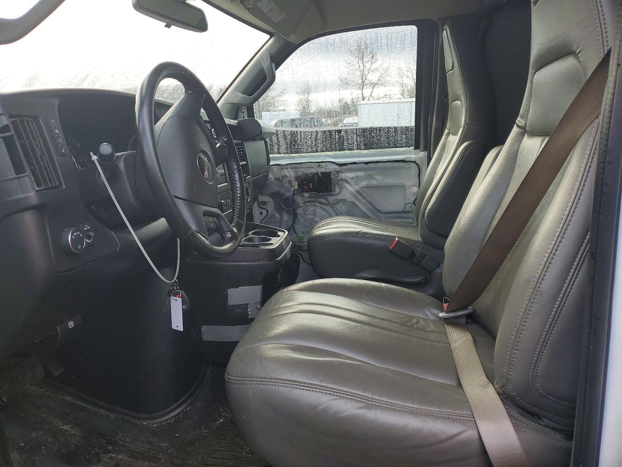 2022 GMC SAVANA G2500 DELIVERY VAN photo 7