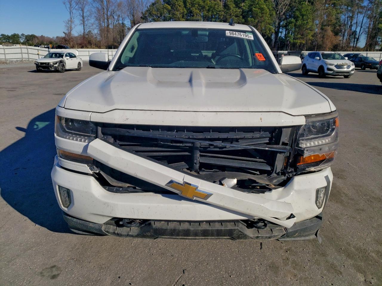 2018 CHEVROLET SILVERADO K1500 LT photo 5