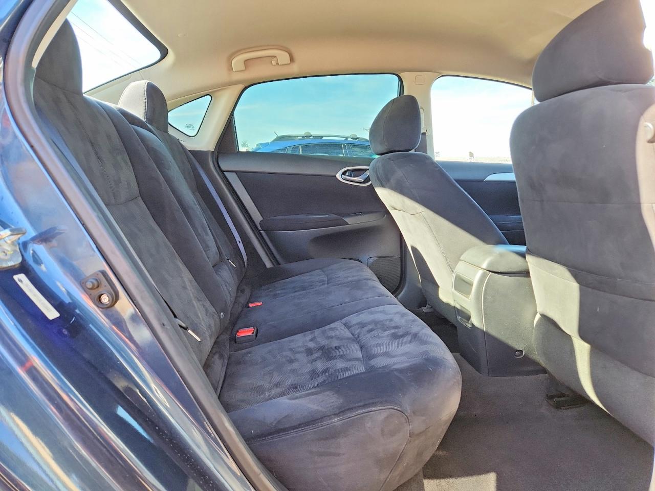 2013 NISSAN SENTRA S photo 19