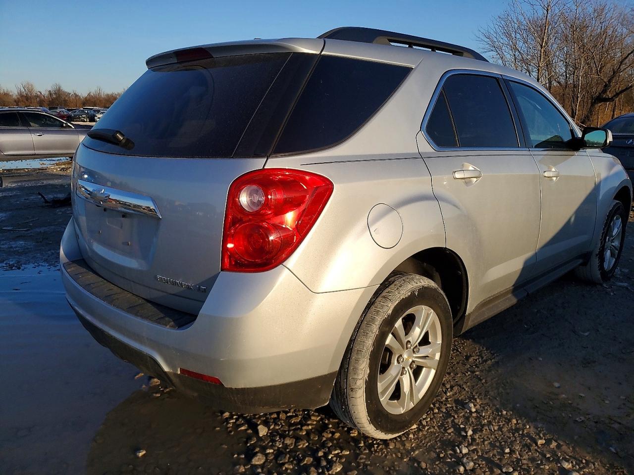 2015 CHEVROLET EQUINOX LT photo 3