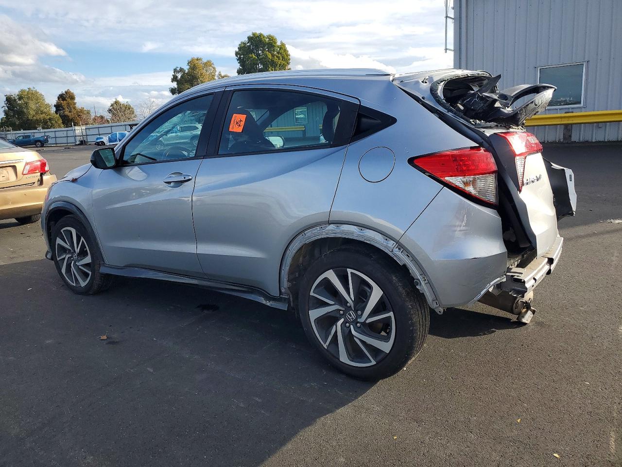 2019 HONDA HR-V SPORT photo 2