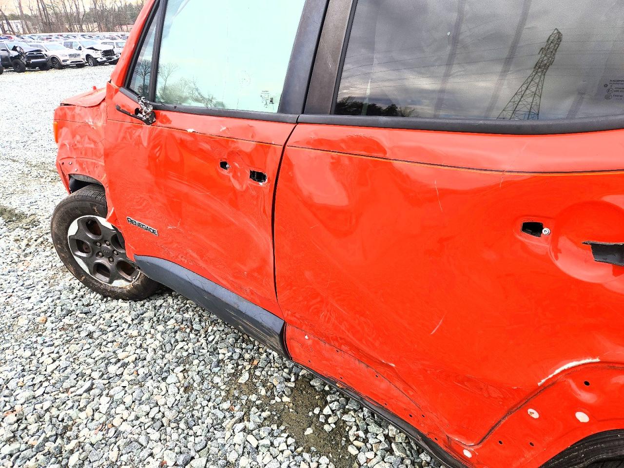2017 JEEP RENEGADE SPORT photo 8