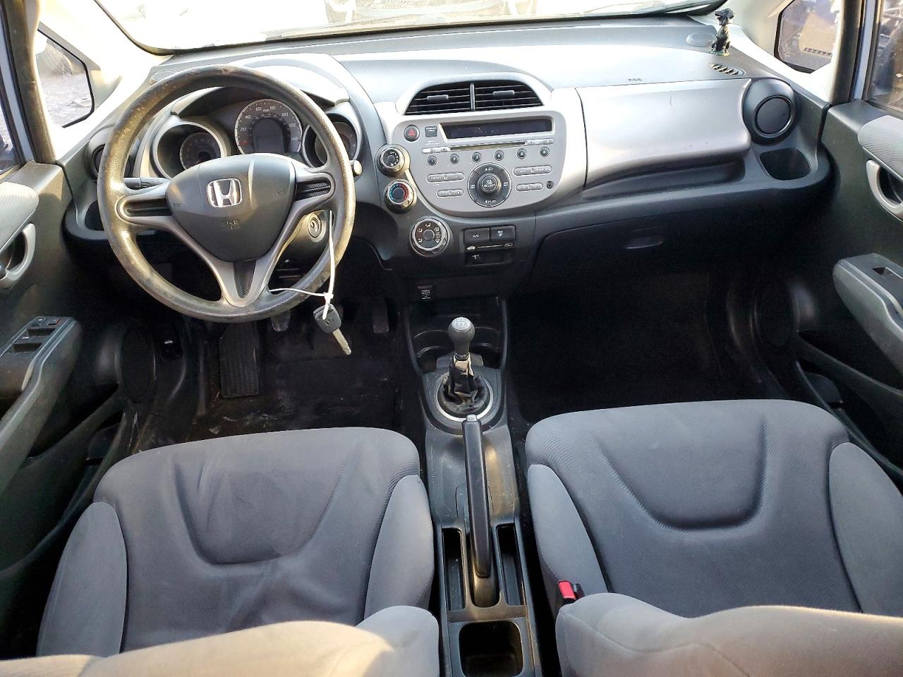 2009 HONDA FIT photo 8
