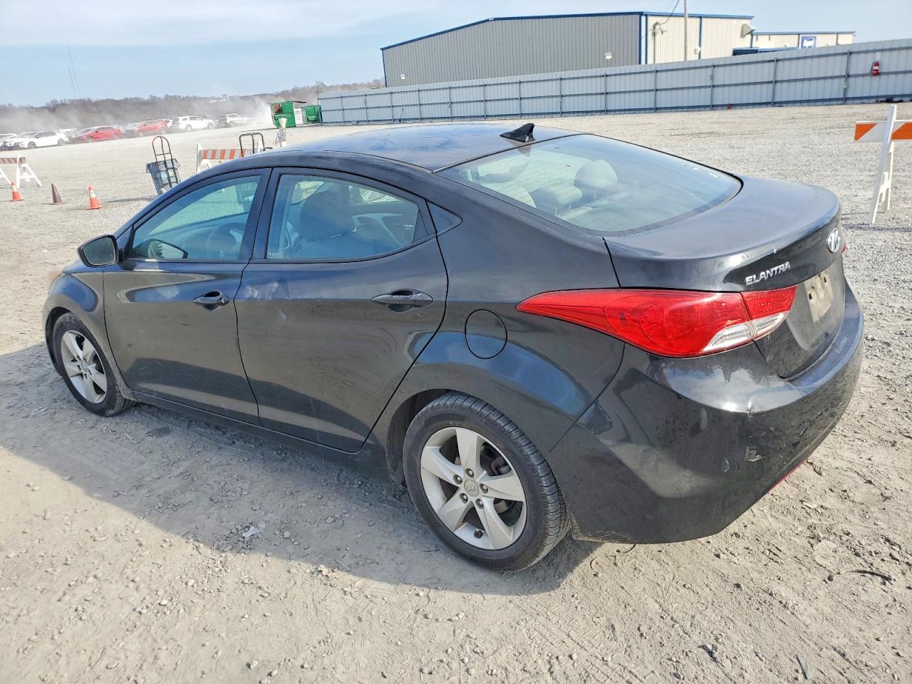 2013 HYUNDAI ELANTRA GLS photo 2