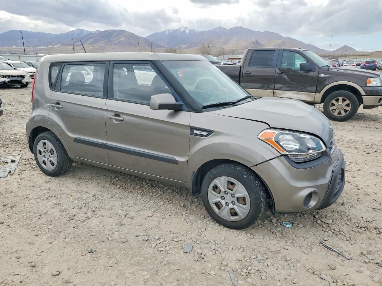 2013 KIA SOUL photo 4