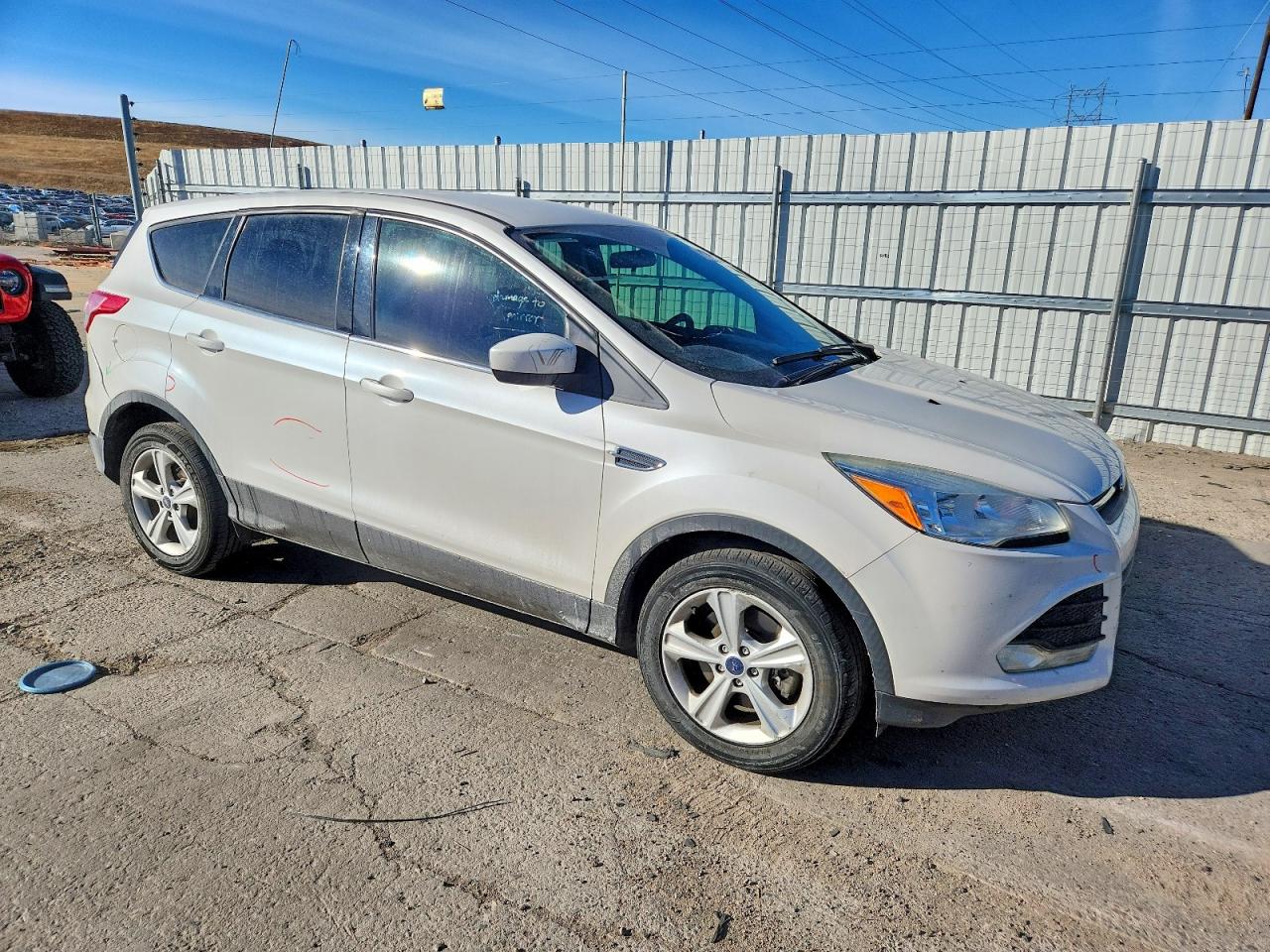 2016 FORD ESCAPE SE photo 4